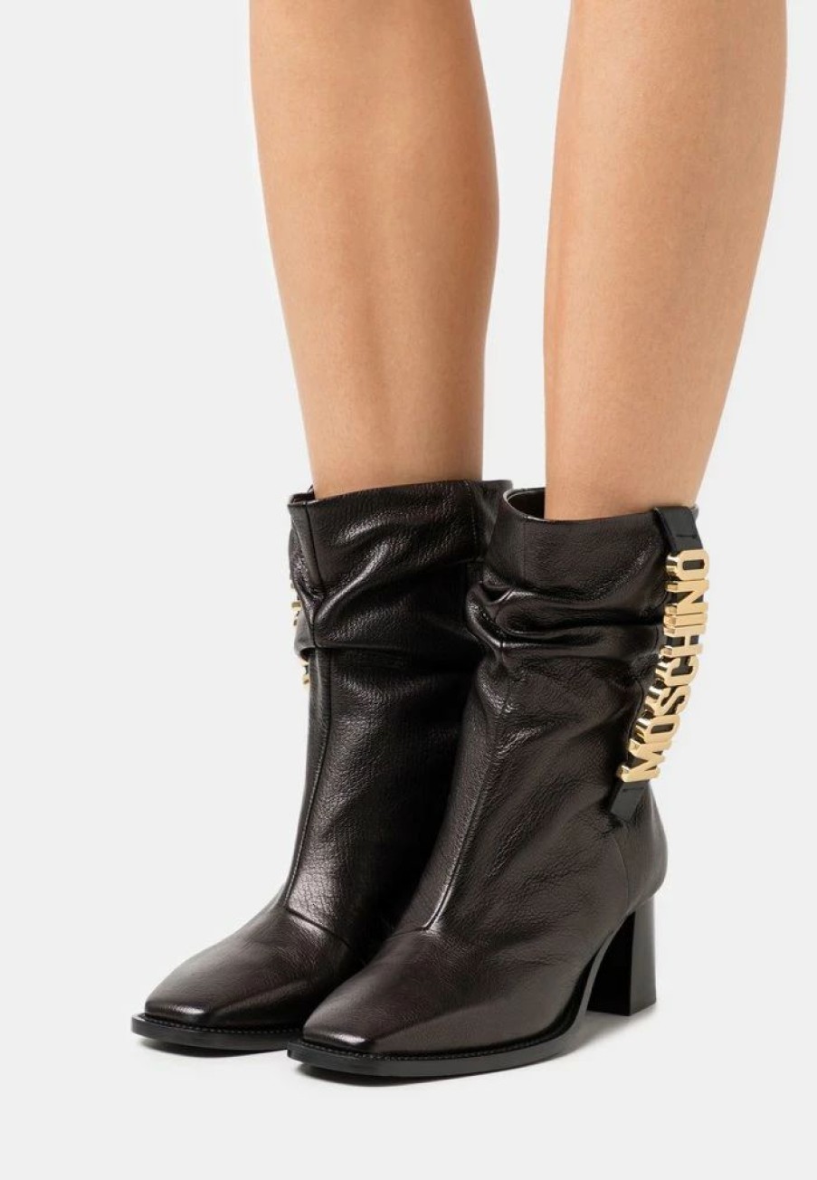 * | Moschino Classic Ankle Boots Nero