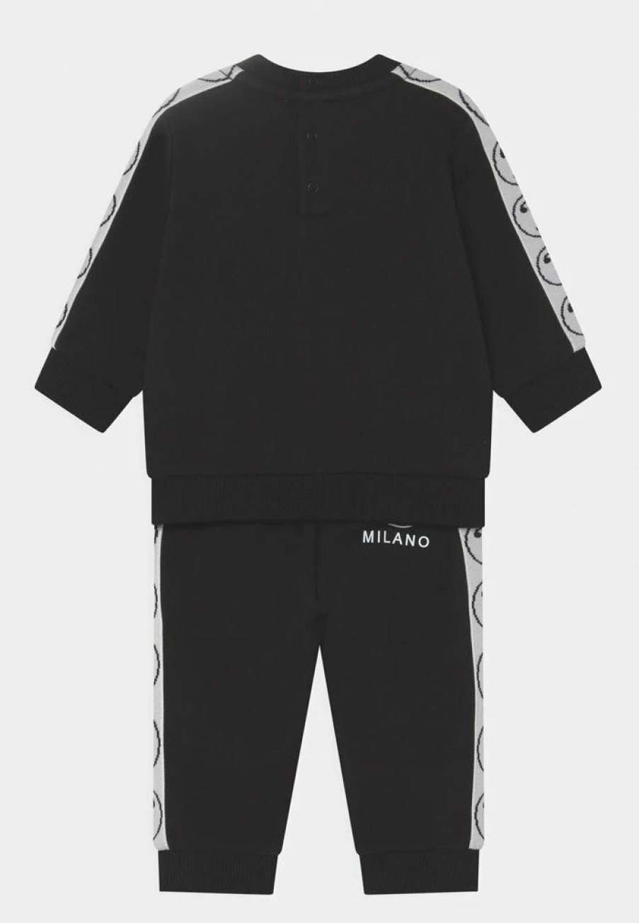 * | Moschino Tracksuit Unisex Sweatshirt Black