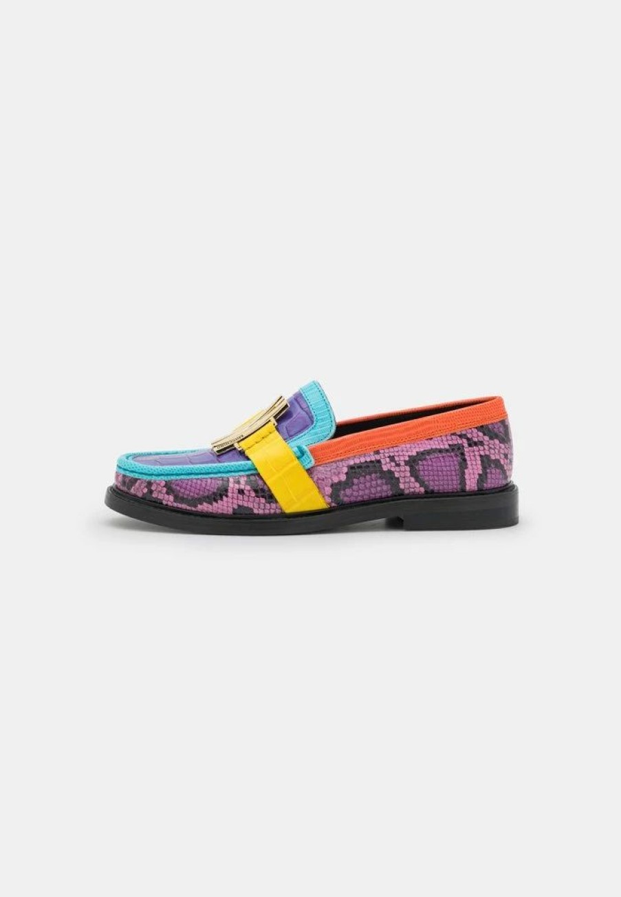 * | Moschino Slip-Ons Fantasy Color