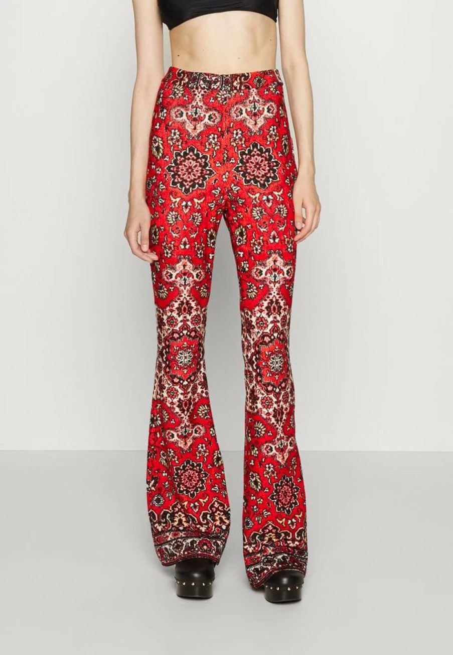 * | Moschino Trousers Trousers Red