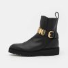 * | Moschino Classic Ankle Boots Nero