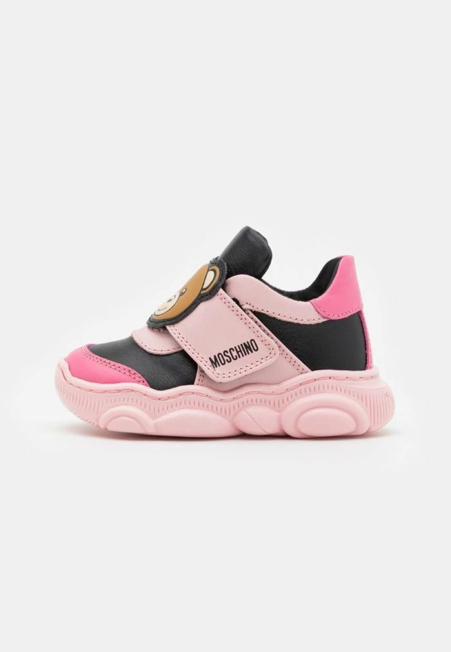 * | Moschino Teddy Sole Strap Bear Patch Trainers Pink/Black