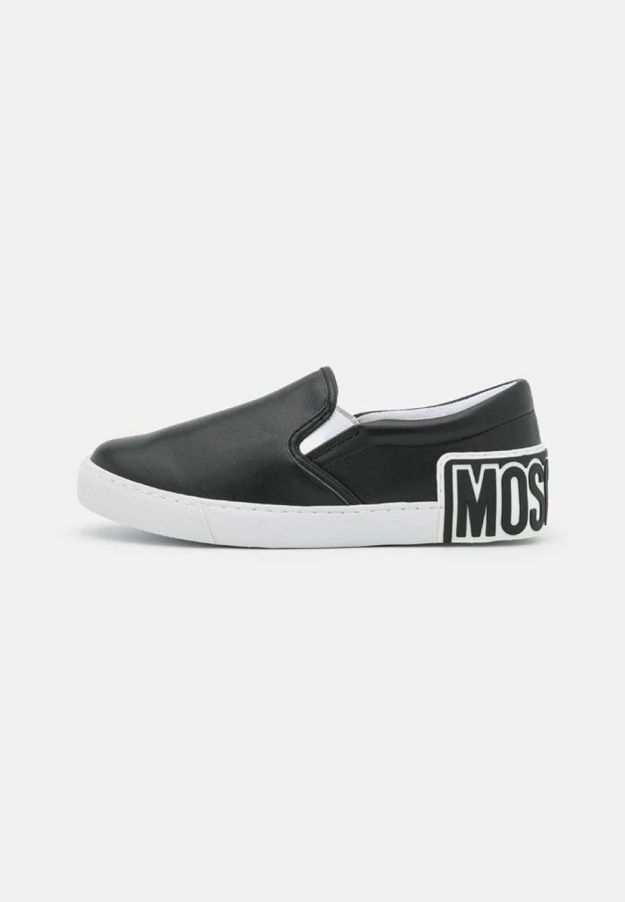 * | Moschino Slip-Ons Nero