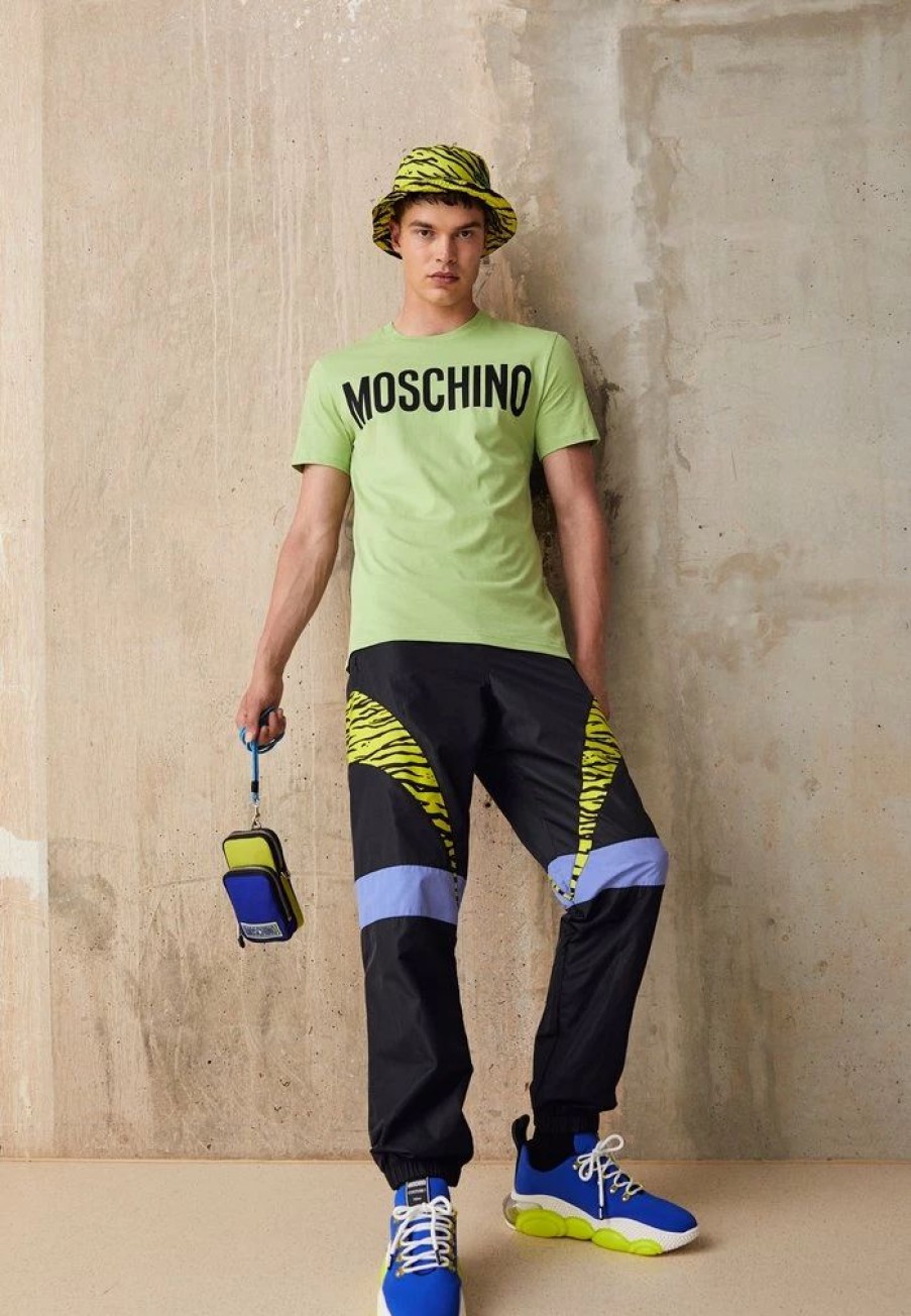 * | Moschino Print T-Shirt Green