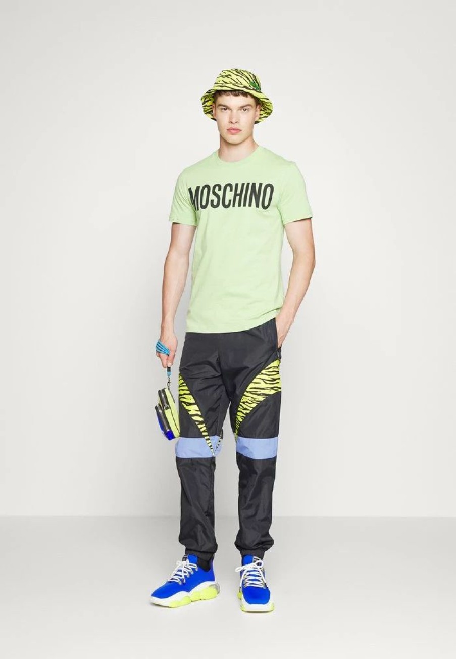 * | Moschino Print T-Shirt Green