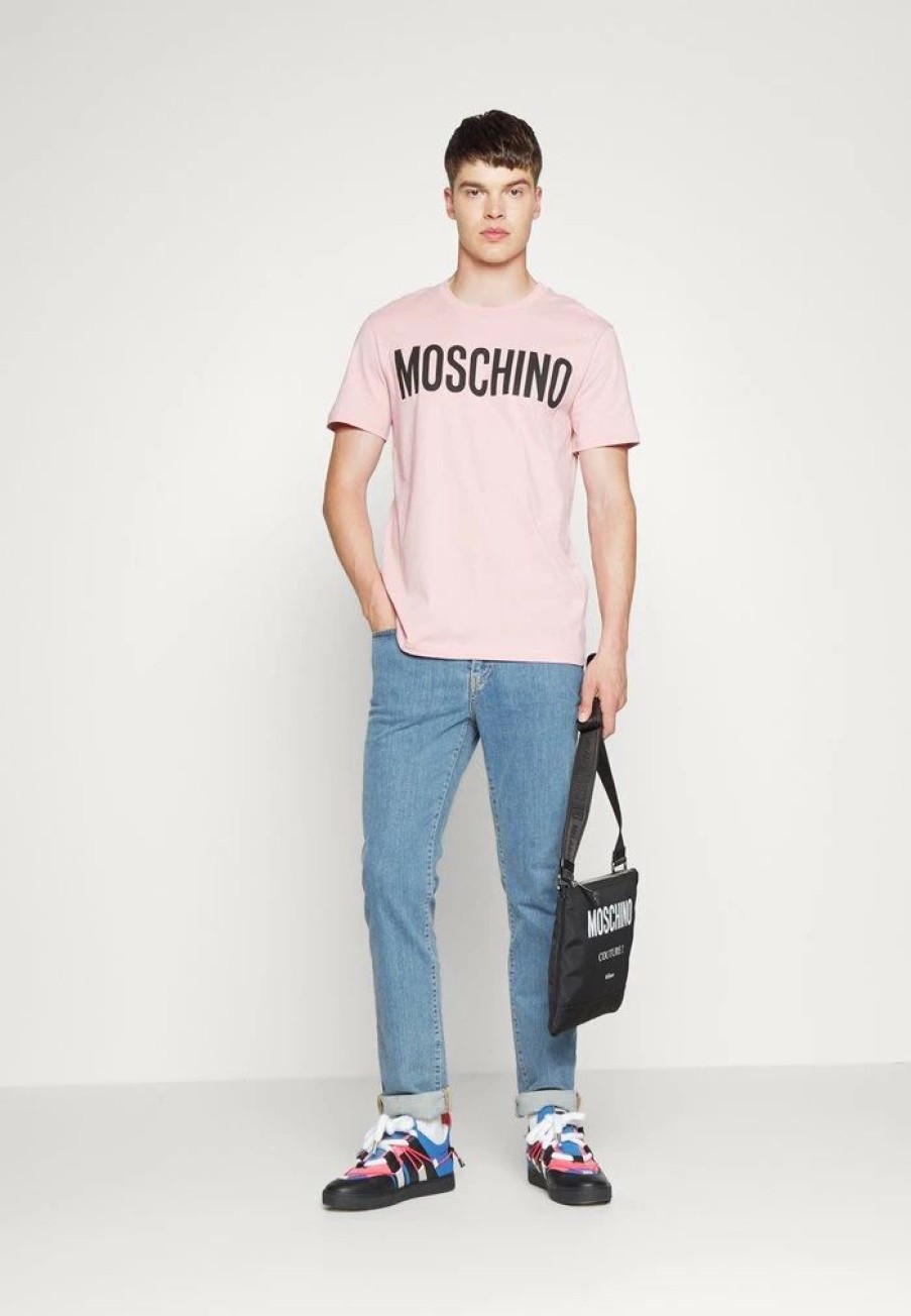 * | Moschino Print T-Shirt Pink