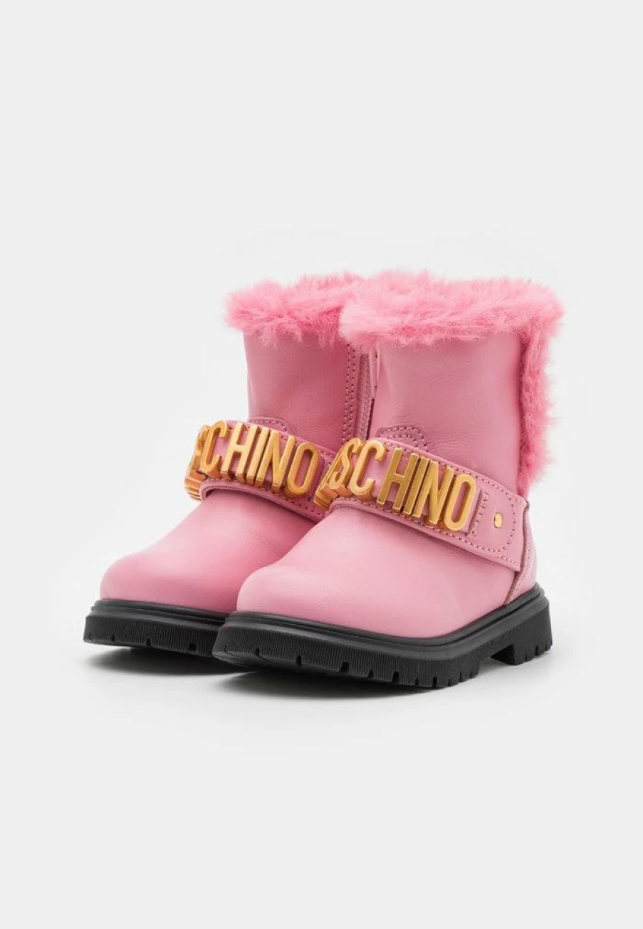 * | Moschino Ankle Boots Lettering Logo Classic Ankle Boots Pink