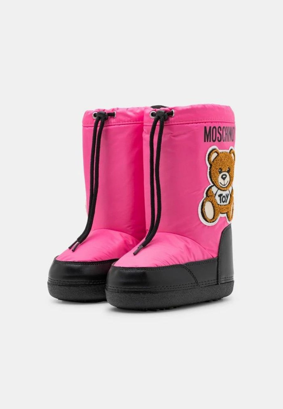 * | Moschino Maxi Teddy Bear Patch Winter Boots Pink