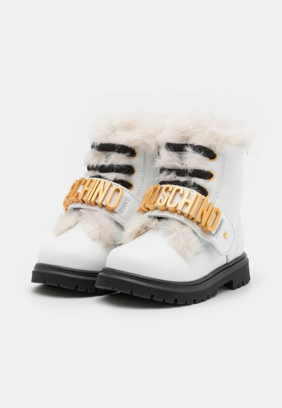 * | Moschino Combat Lettering Logo Lace-Up Ankle Boots White