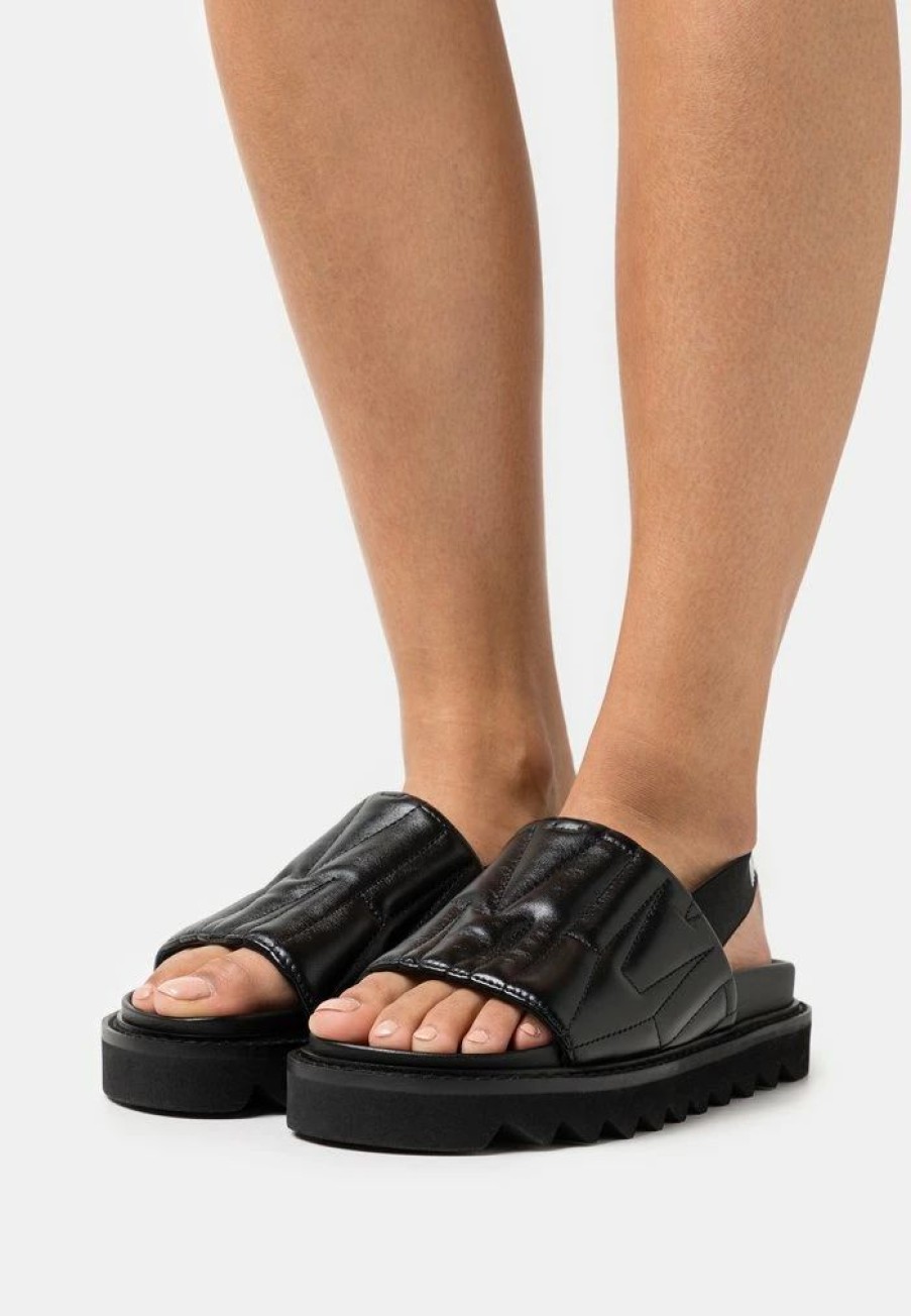 * | Moschino Sandals Nero