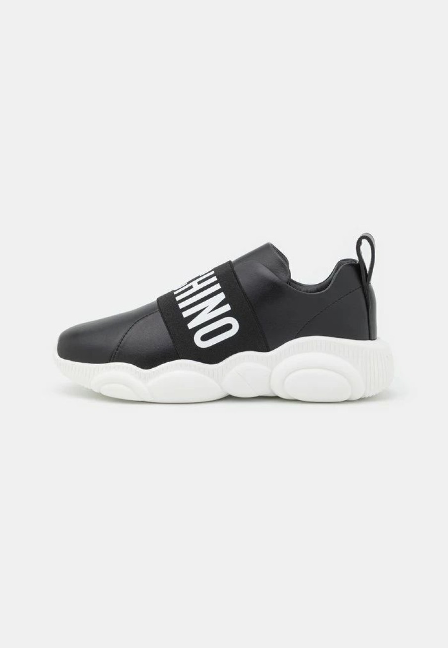 * | Moschino Slip-Ons Nero