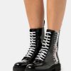 * | Moschino Lace-Up Ankle Boots Nero