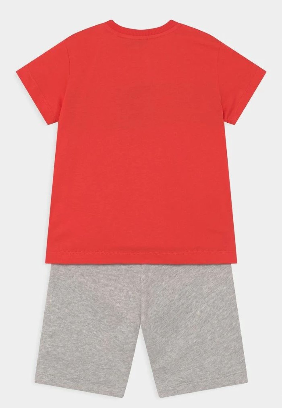 * | Moschino Set Unisex Shorts Poppy Red