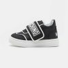 * | Moschino Unisex Trainers Black/White