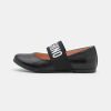 * | Moschino Ballet Pumps Black/White